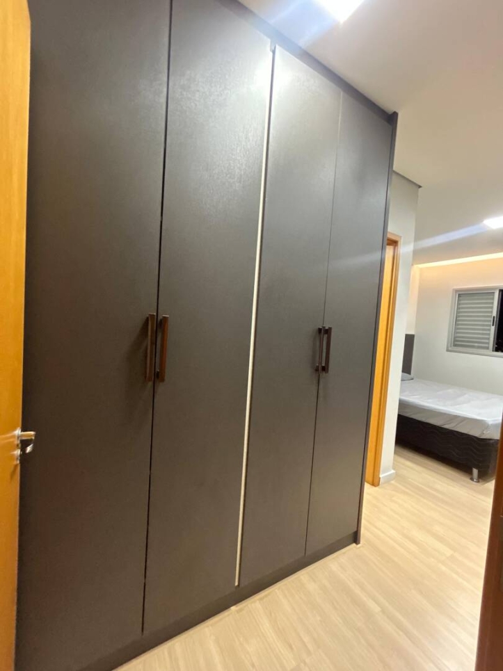 Apartamento à venda com 3 quartos, 92m² - Foto 17