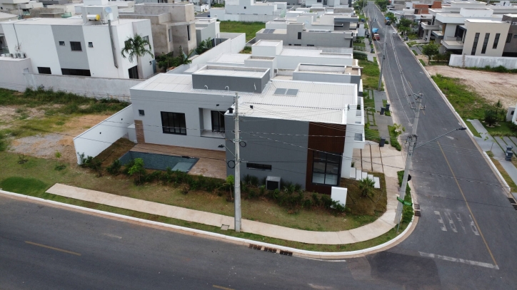 Casa à venda com 3 quartos, 213m² - Foto 12