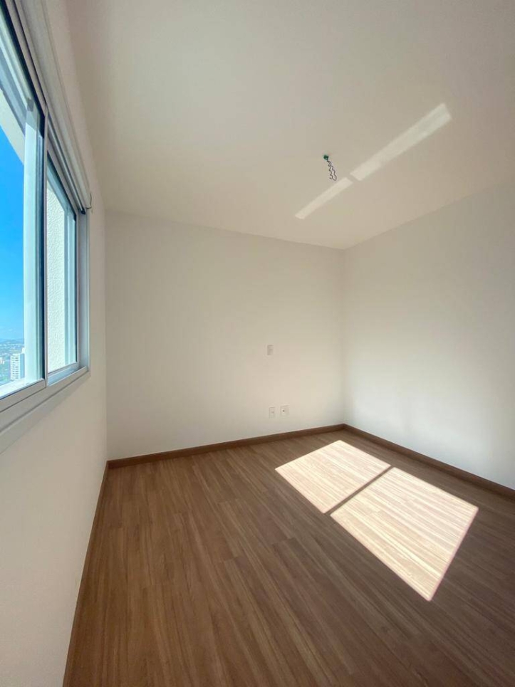 Apartamento à venda com 4 quartos, 226m² - Foto 9