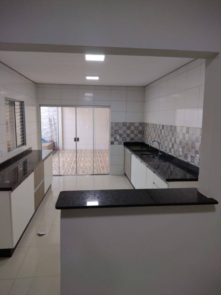 Casa à venda com 2 quartos, 81m² - Foto 6