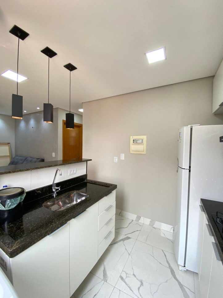 Apartamento para alugar com 2 quartos, 40m² - Foto 12