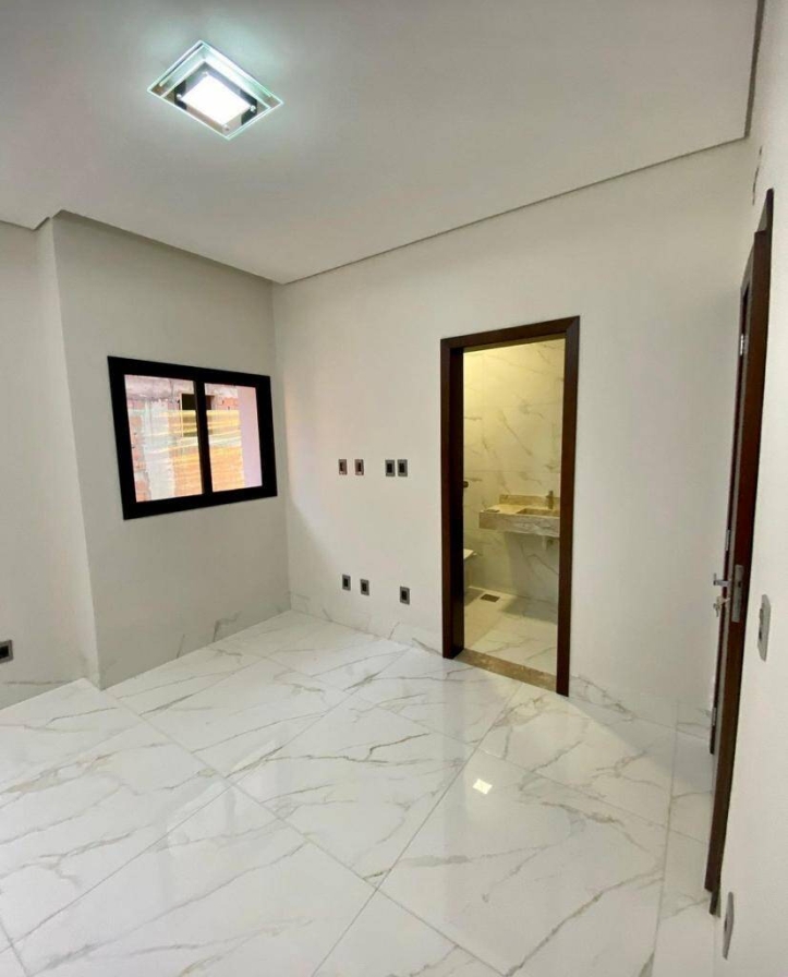 Casa à venda com 3 quartos, 222m² - Foto 10