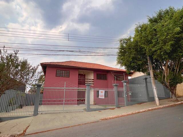 #250 - Casa para Venda em Cuiabá - MT - 1