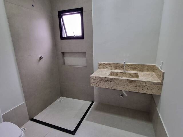 #302 - Casa para Venda em Cuiabá - MT - 2
