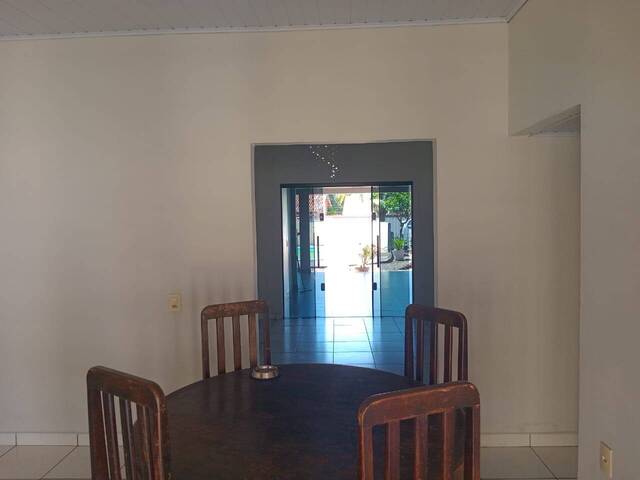 #425 - Casa para Venda em Várzea Grande - MT - 2