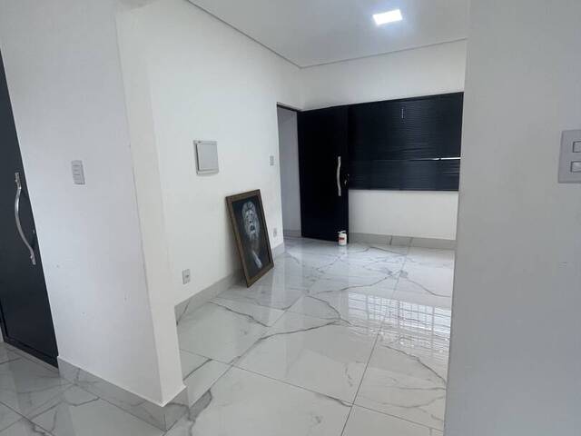 #470 - Apartamento para Venda em Cuiabá - MT