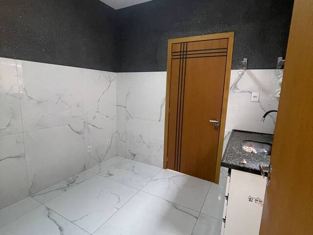 #470 - Apartamento para Venda em Cuiabá - MT