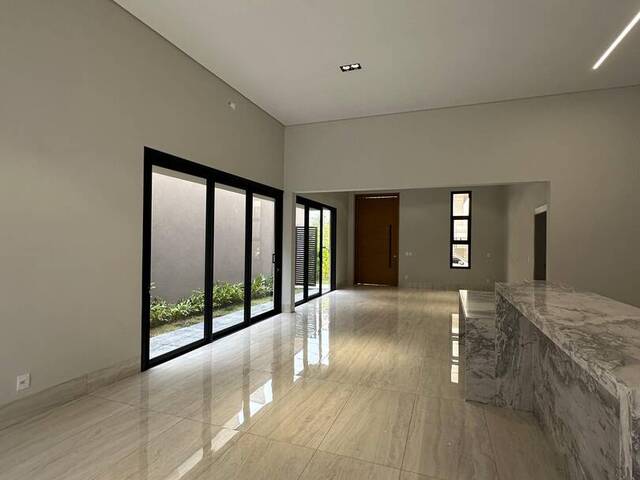 #475 - Casa para Venda em Cuiabá - MT