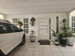 #374 - Casa em Via Pública para Venda em Cuiabá - MT - 2